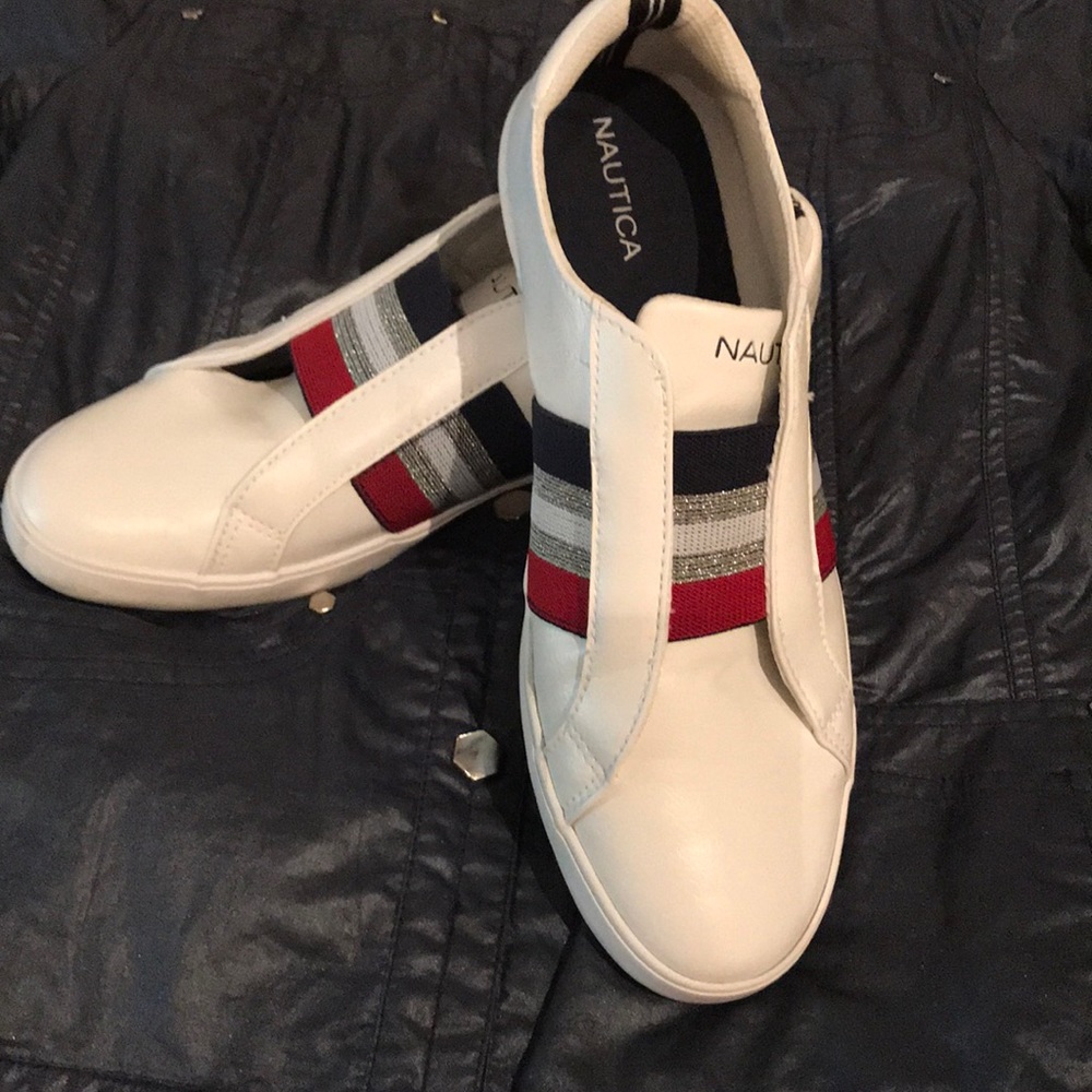 Shoes for strolling - Picture 1 of 4